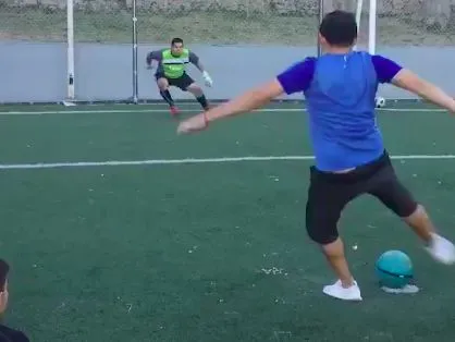 Vidéo : Le plus beau penalty de 2018 ? (via Facebook SO FOOT)