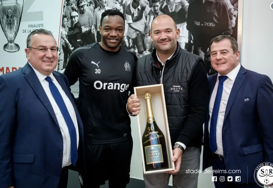Champagne pour Mandanda !