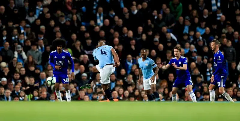 Kompany rapproche Manchester City du titre