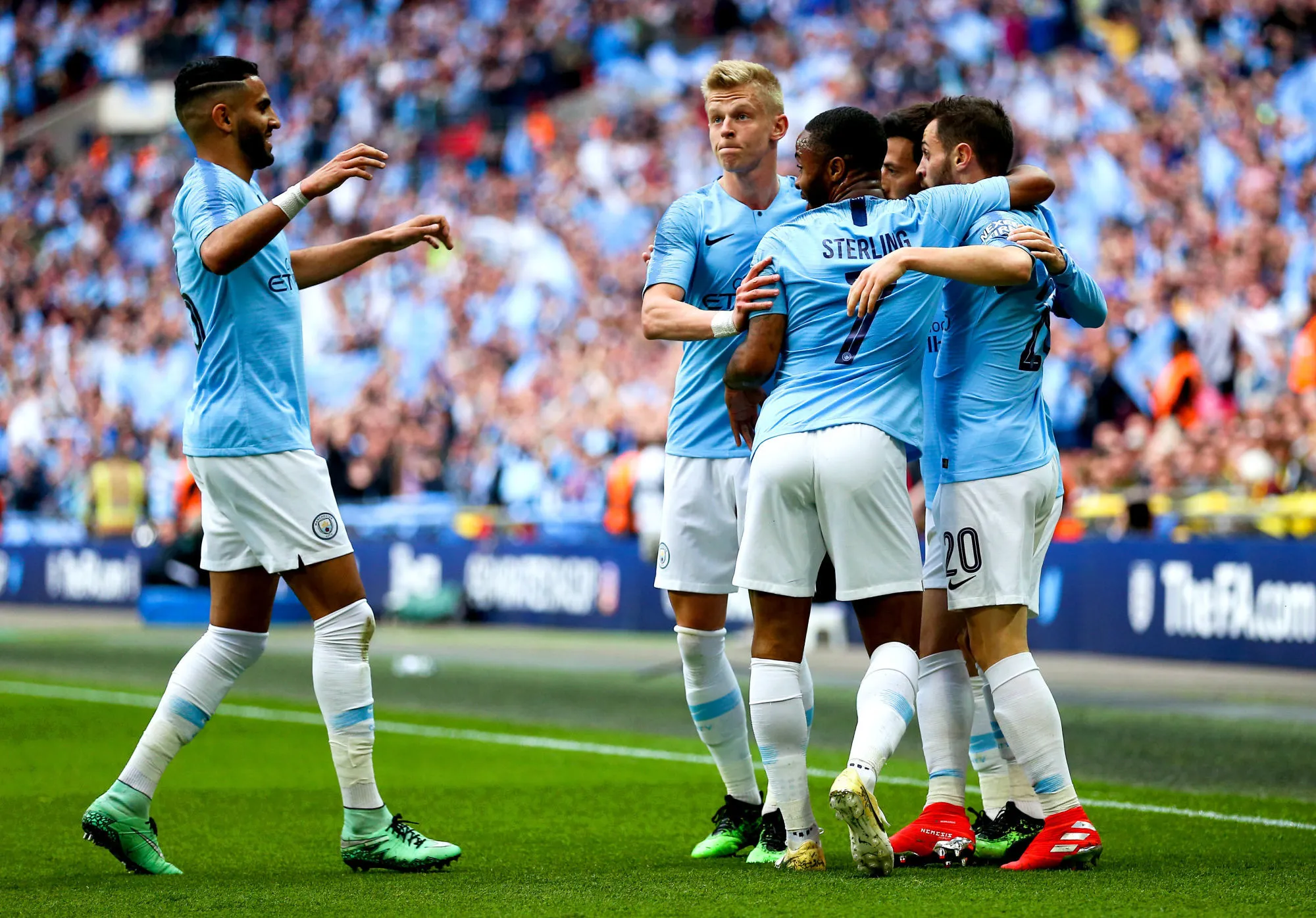 Manchester City bat Watford et s&rsquo;offre la FA Cup