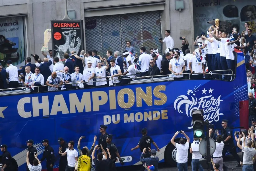 Griezmann : «<span style="font-size:50%">&nbsp;</span>C&rsquo;était dommage, ce qui s&rsquo;est passé sur les Champs<span style="font-size:50%">&nbsp;</span>»