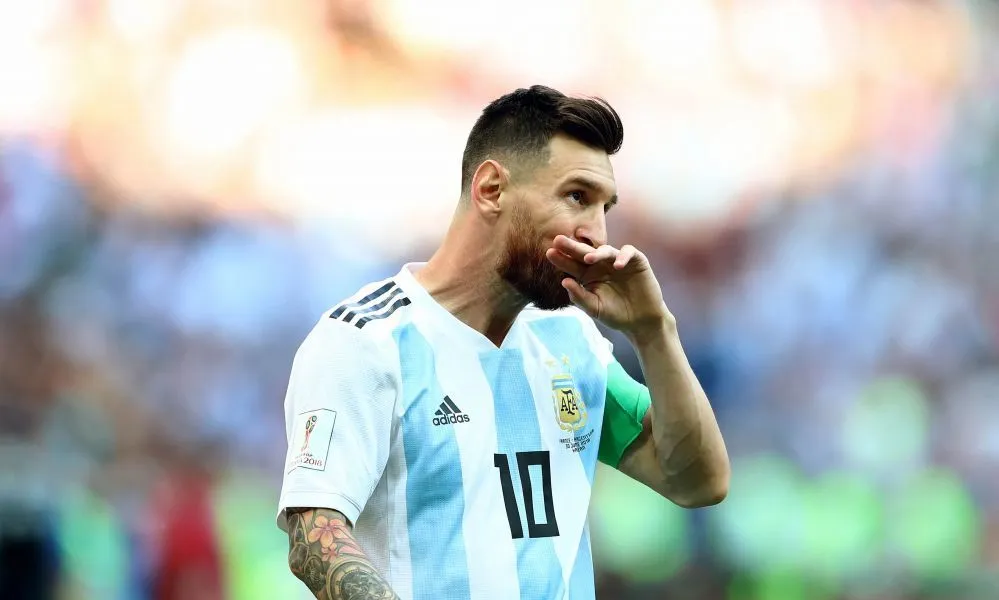 Maradona allume Messi