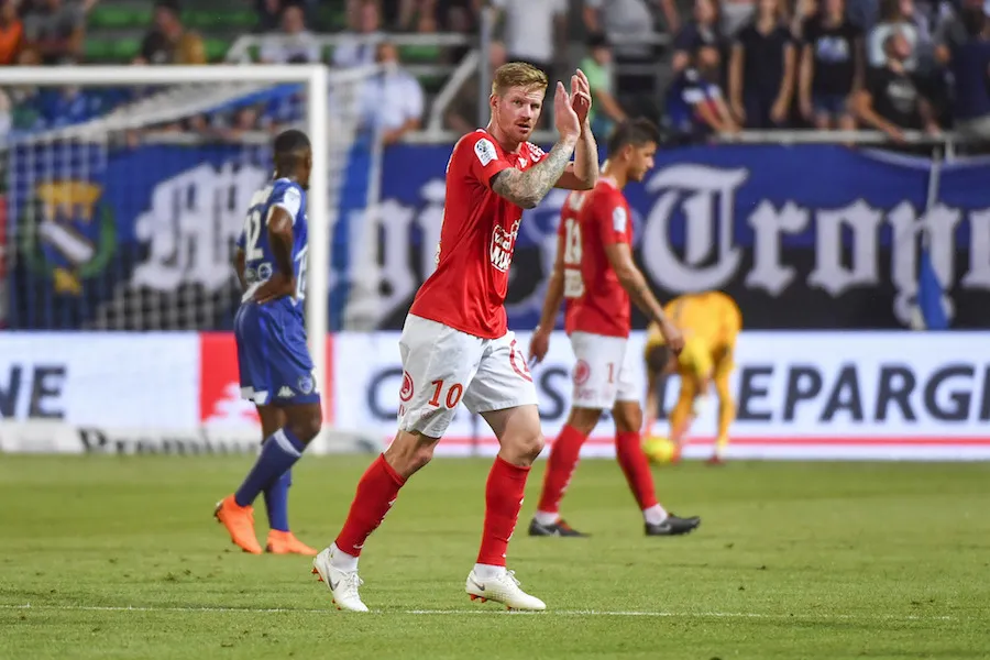 Gaëtan Charbonnier : «<span style="font-size:50%">&nbsp;</span>Je regarde souvent des vidéos de Bergkamp, de Berbatov…<span style="font-size:50%">&nbsp;</span>»