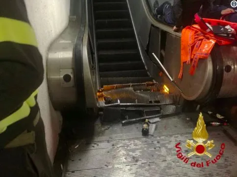 Un escalator s&rsquo;effondre dans le métro de Rome et fait 24 blessés