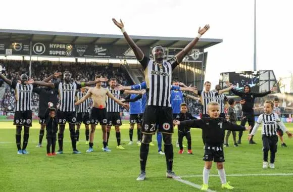 (Best of 2019) Le portrait de  Casimir Ninga