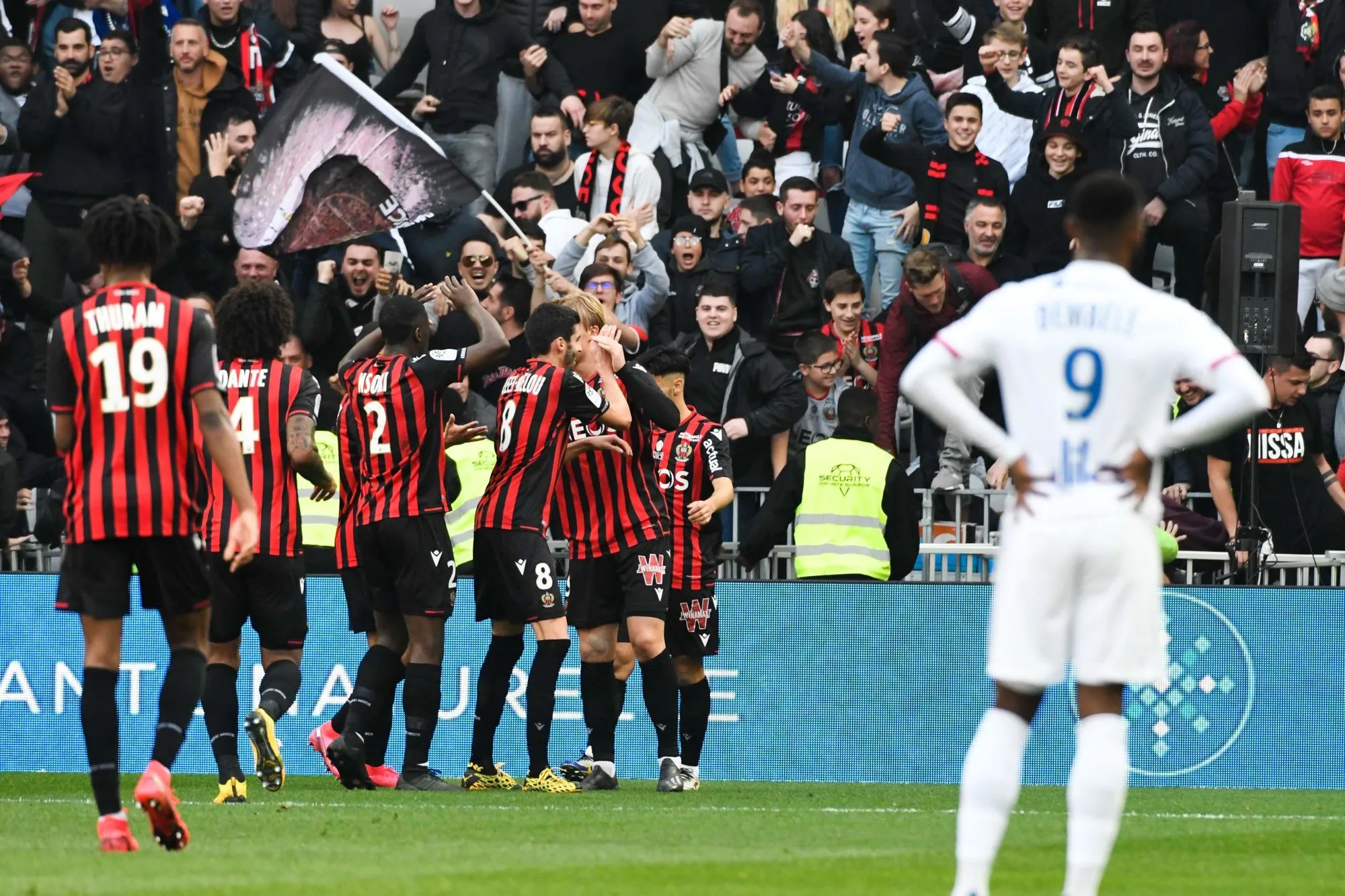 Nice et Dolberg surprennent l&rsquo;Olympique lyonnais