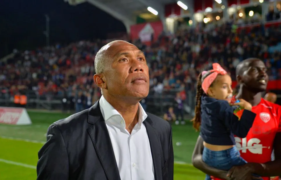 Antoine Kombouaré : « Les joueurs, le staff, l’intendant, tout le monde. On veut tous rester en Ligue 1 ! »