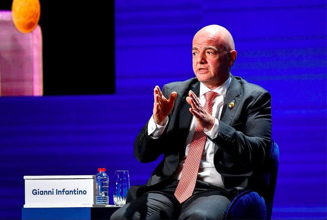 Infantino-FIFA, le trône de fake