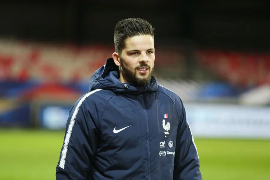 Larsonneur : «<span style="font-size:50%">&nbsp;</span>On ne peut pas se considérer comme favoris<span style="font-size:50%">&nbsp;</span>»