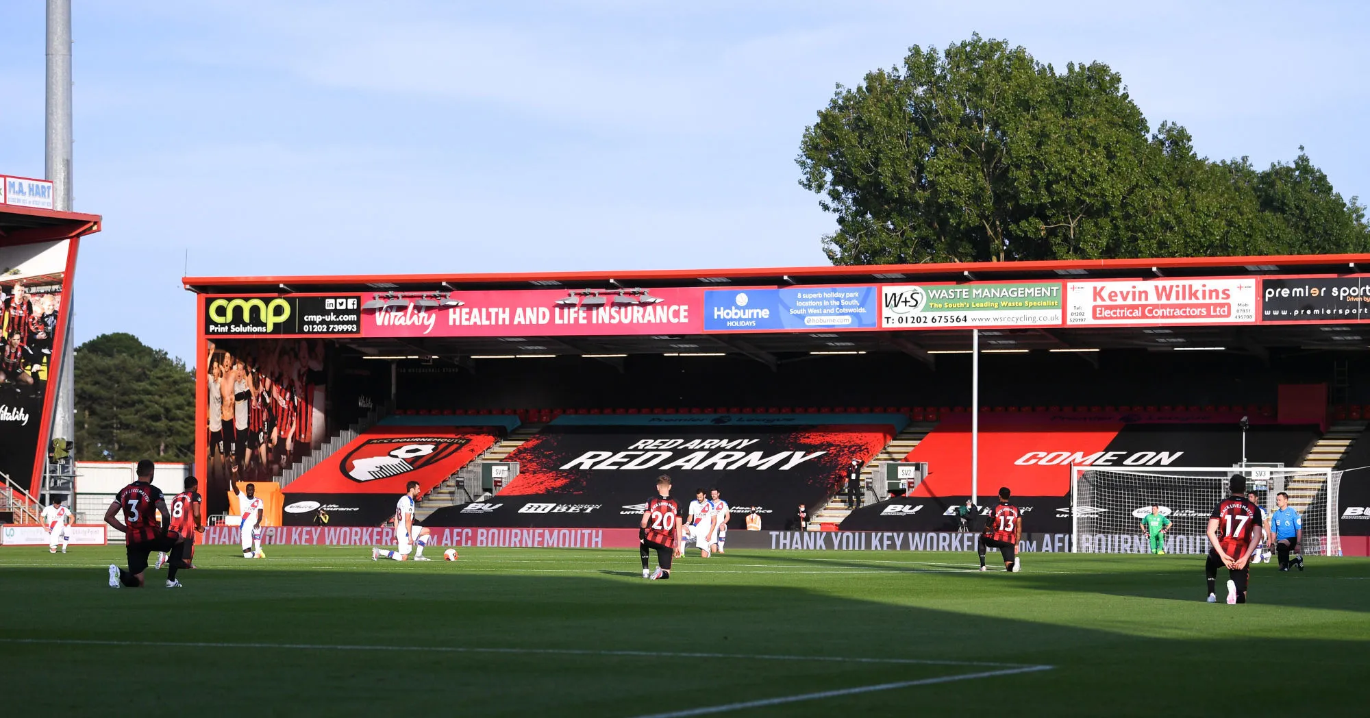 Un genou à terre lors des finales de coupes en France en hommage à Georges Flyod ?