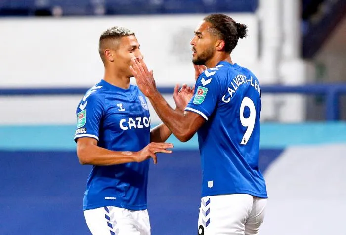 Everton explose West Ham, Manchester United coule Brighton