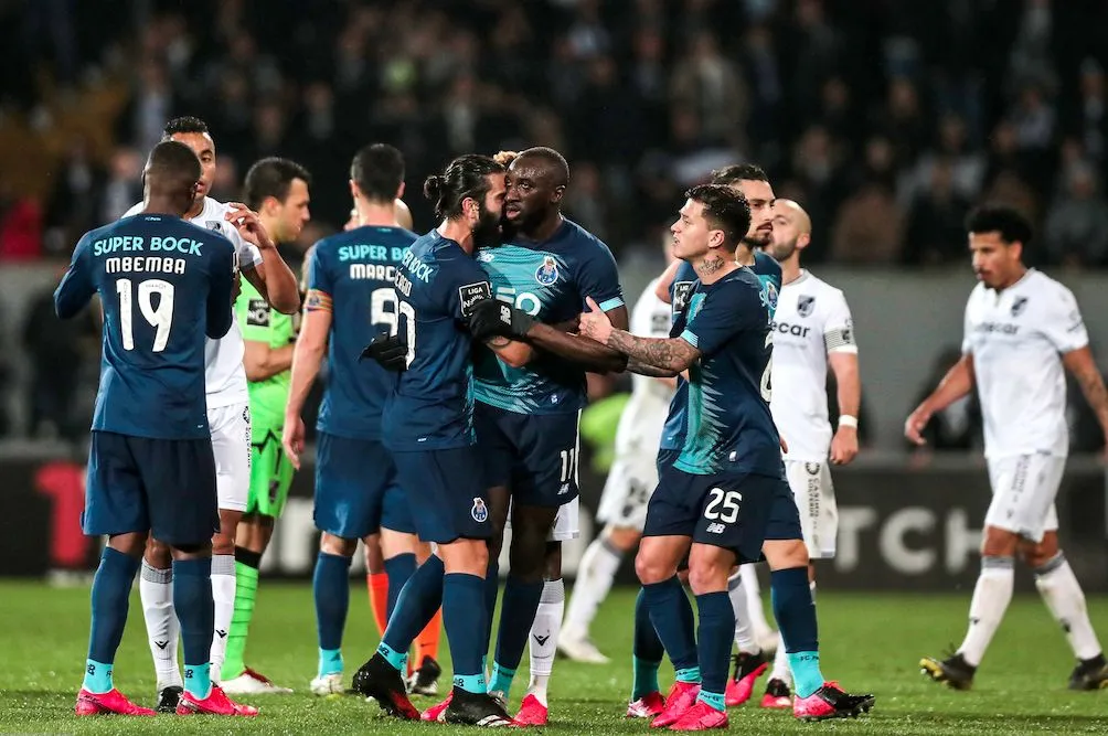 Moussa Marega quitte la pelouse après des cris racistes