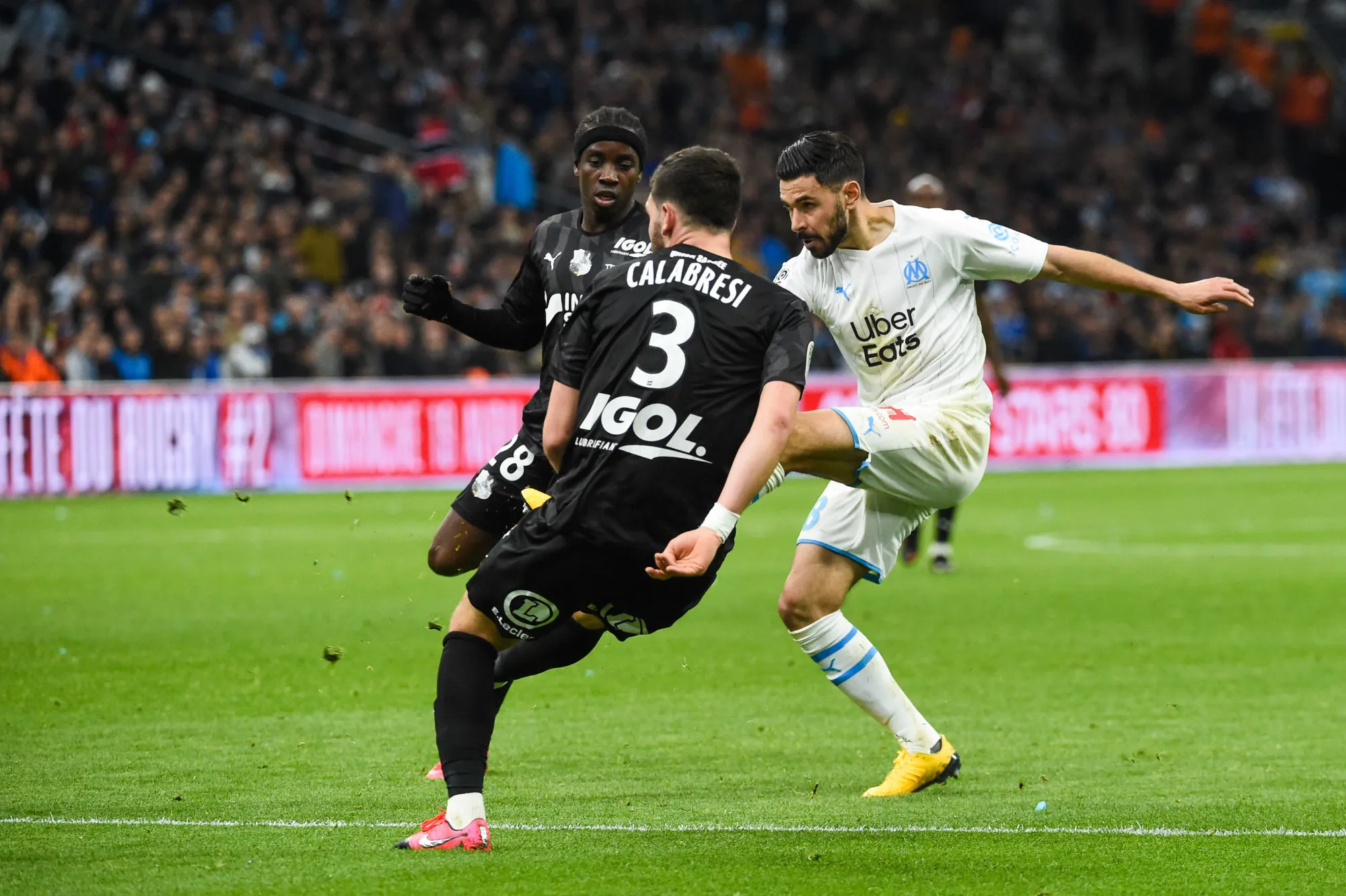 L&rsquo;Olympique de Marseille rattrapé par Amiens dans les dernières minutes après avoir mené 2-0