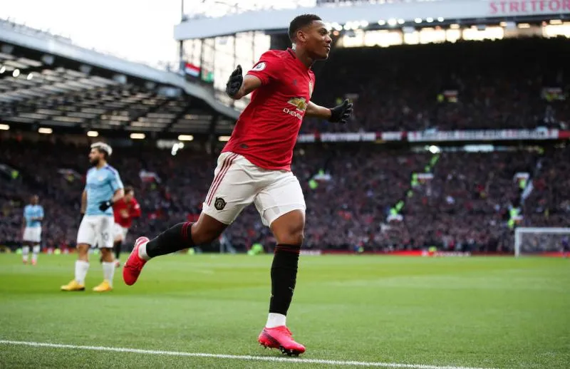 Manchester City chute contre United