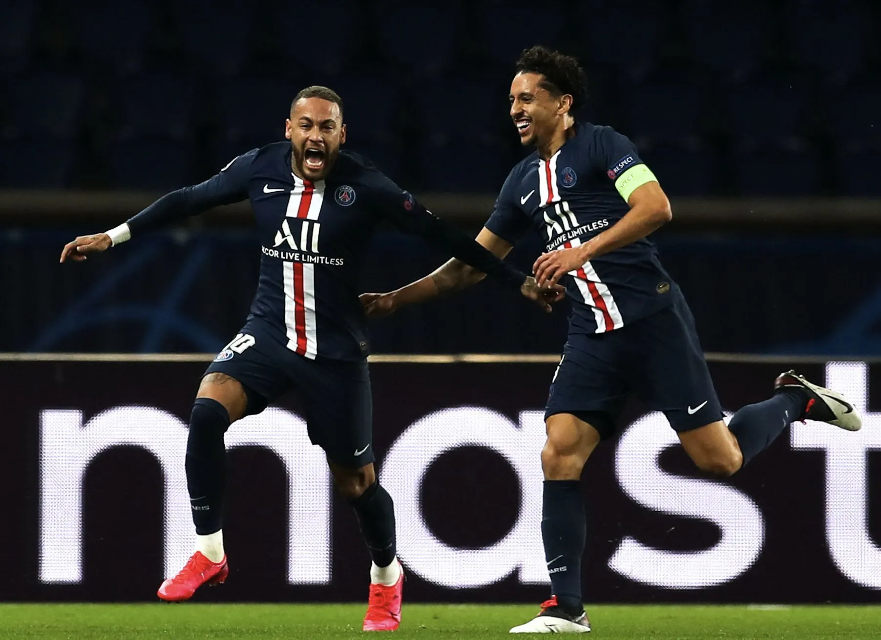 Paris muselle Dortmund et file en quarts