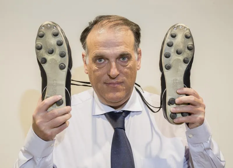 Tebas la menace