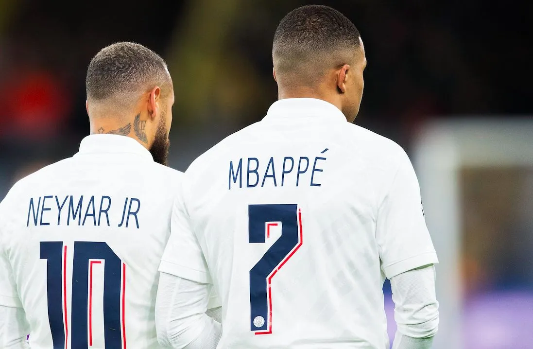 « Les rumeurs de transferts de Neymar et Mbappé cet été me font rire »