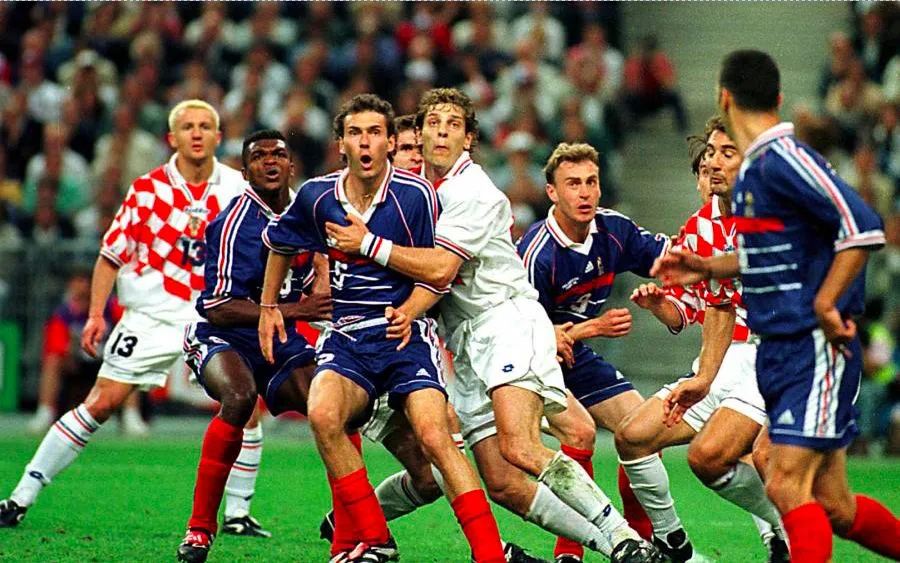 Top 100 : Cartons rouges de légende (de 30 à 21)