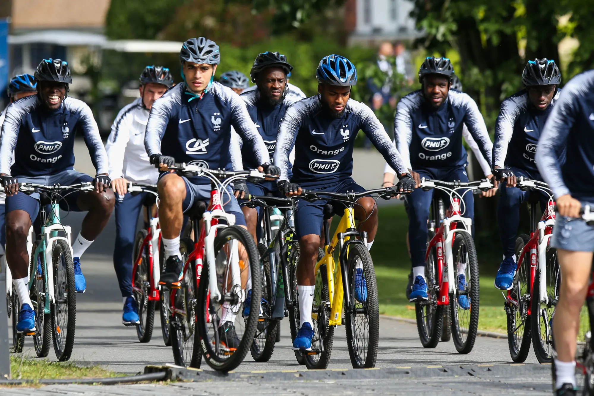 Le cyclisme montre-t-il au football ce qu&rsquo;il ne faut pas faire ?