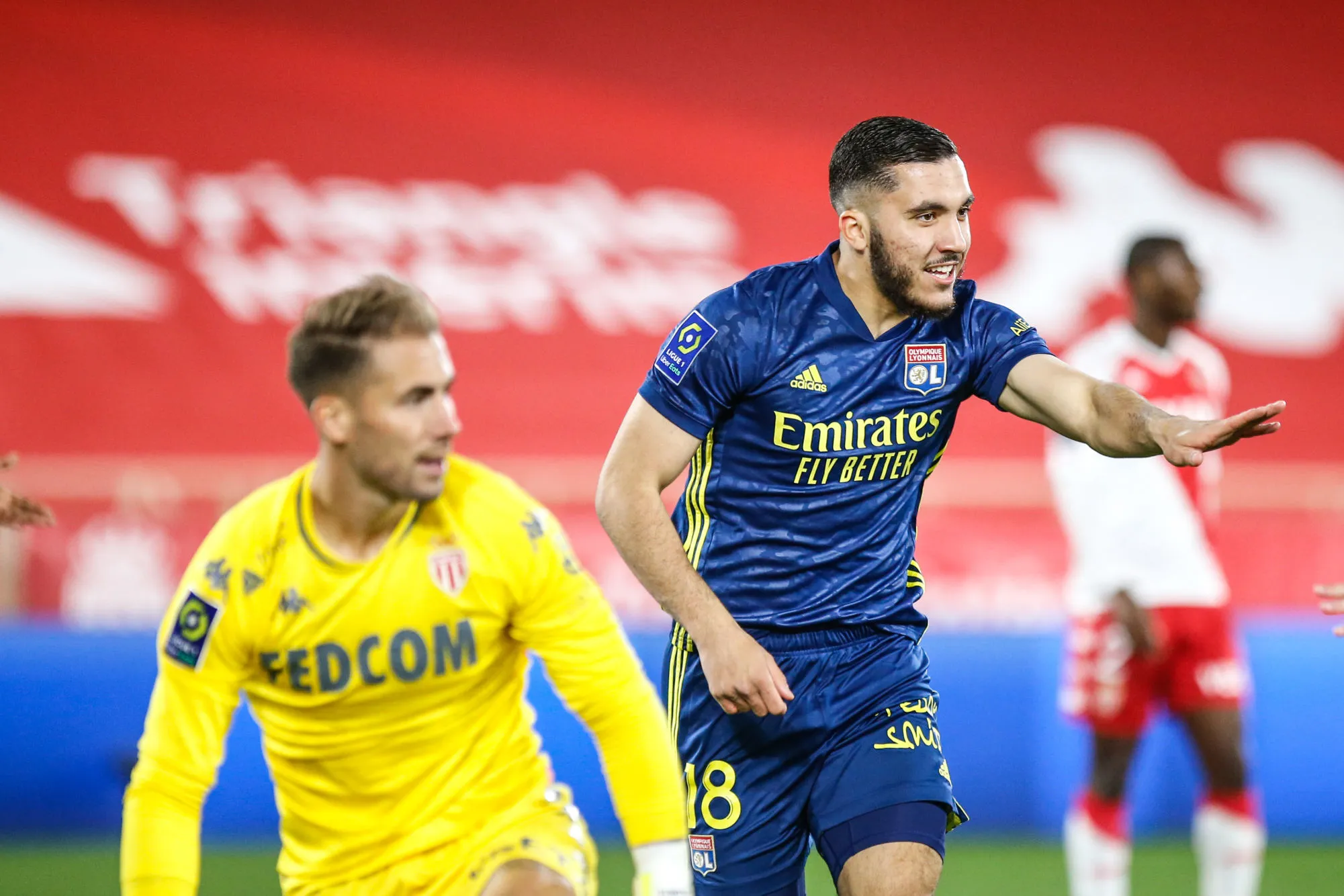 Memphis Depay et Rayan Cherki vous souhaitent un joyeux OL