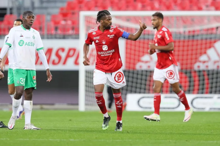 Brest corrige et enfonce Sainté