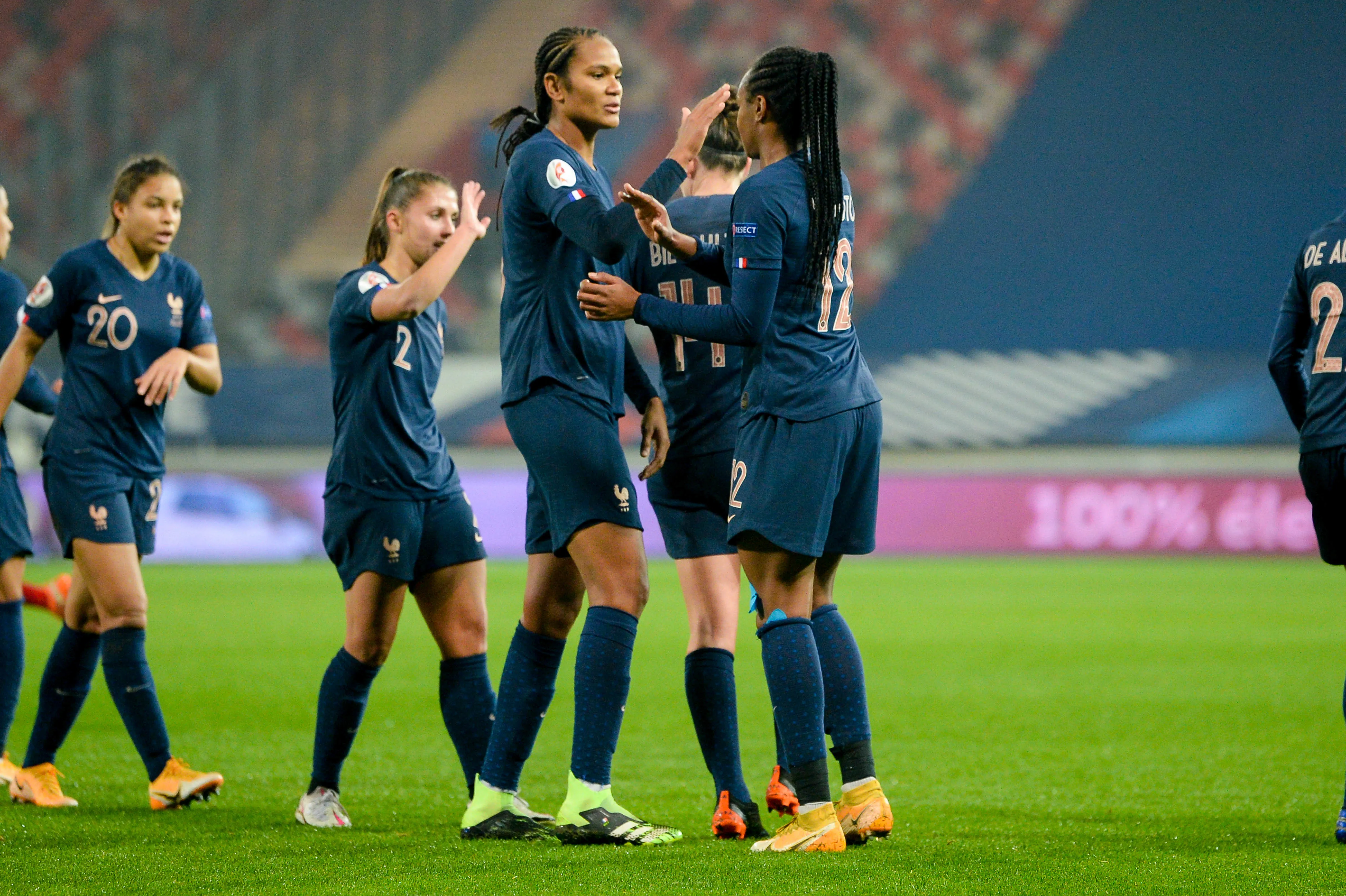 Un doublé de Katoto envoie les Bleues à l&rsquo;Euro