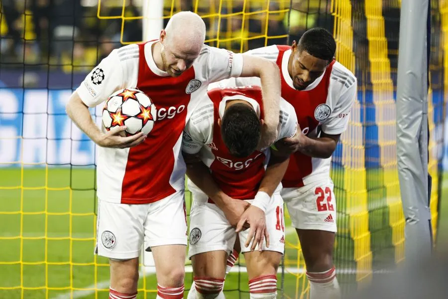 L&rsquo;Ajax se fait peur, mais retourne le Borussia Dortmund