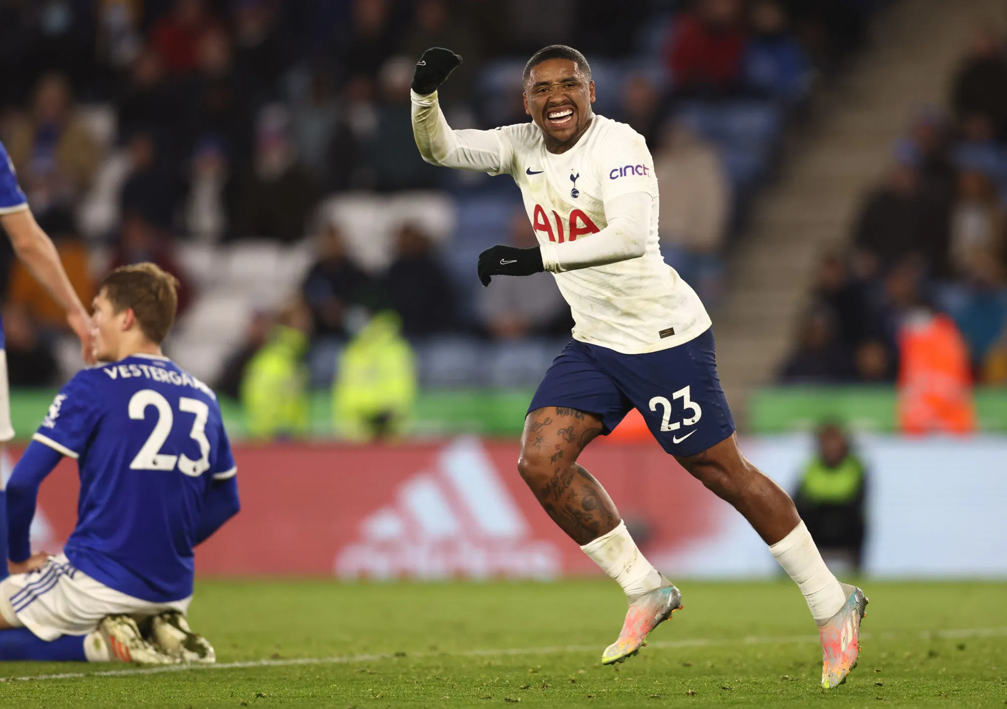 Tottenham et Bergwijn retournent Leicester au buzzer