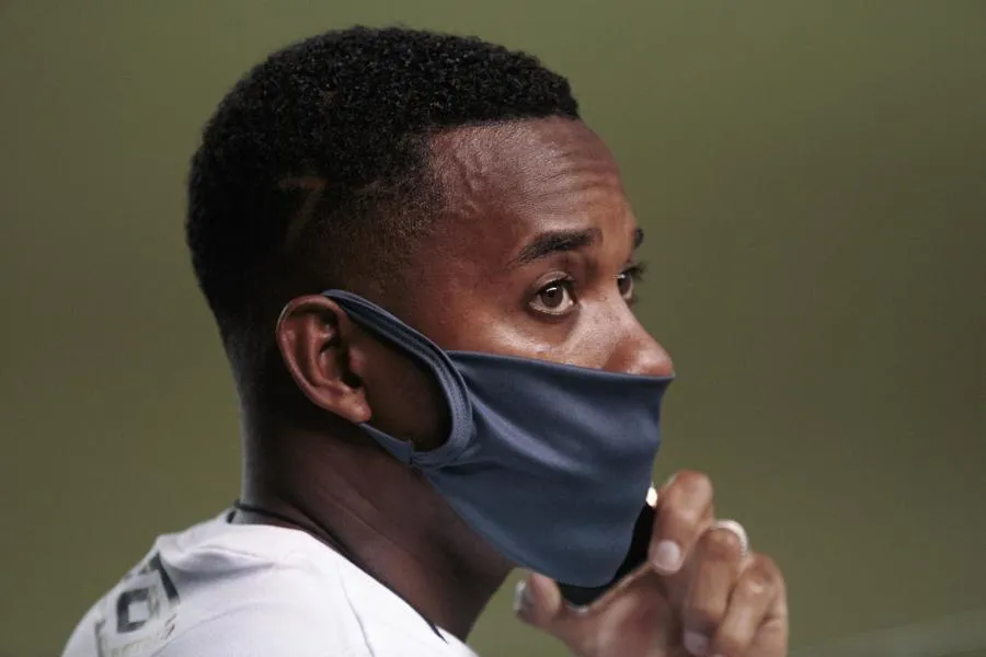 Robinho, paria en son pays