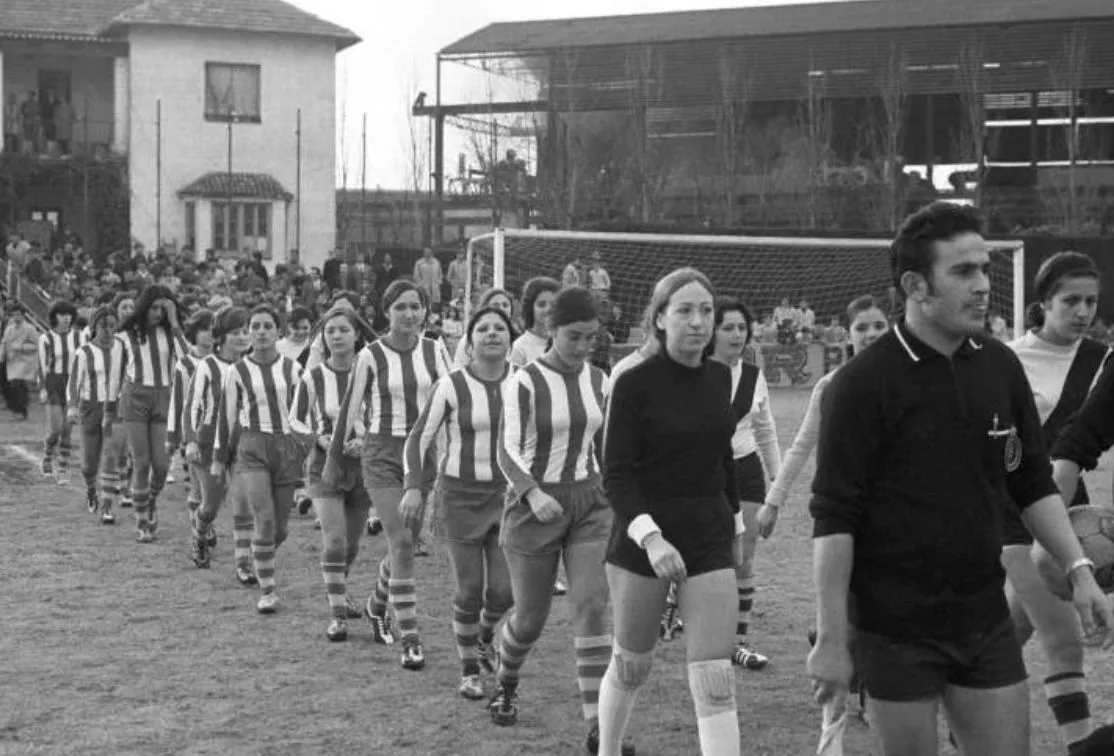 Le jour où une sélection féminine espagnole clandestine a défié Franco