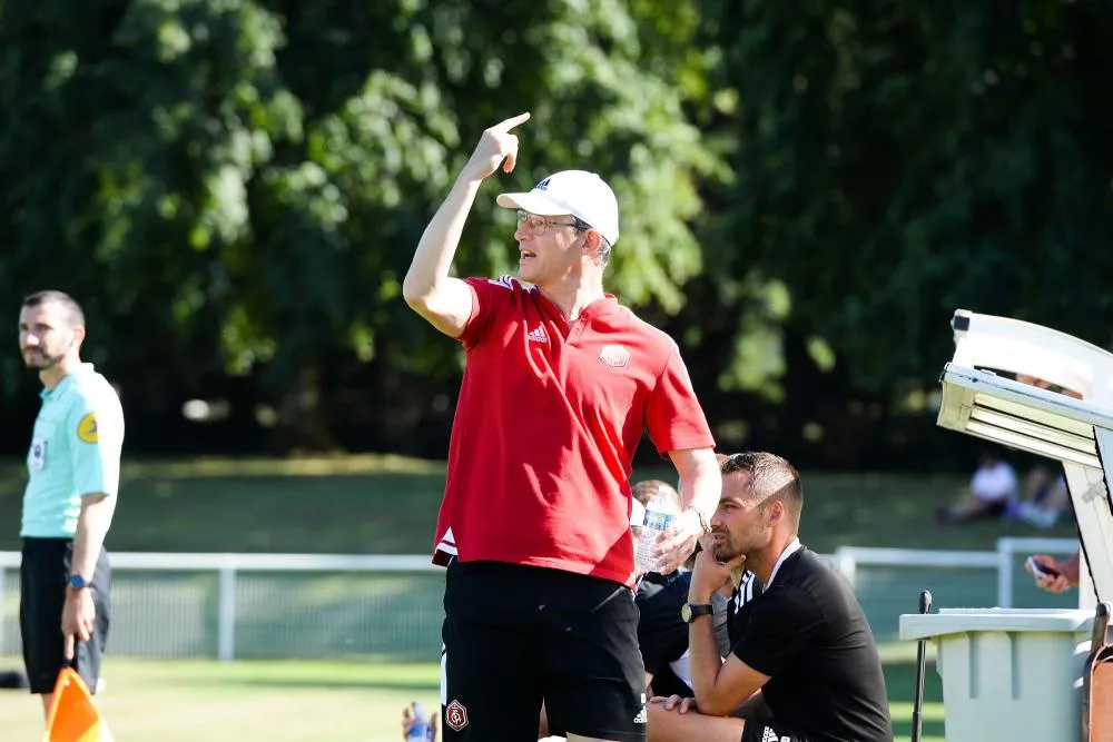 Vis ma vie de directeur sportif de Ligue 2 : comment recruter malin avec un budget serré ?