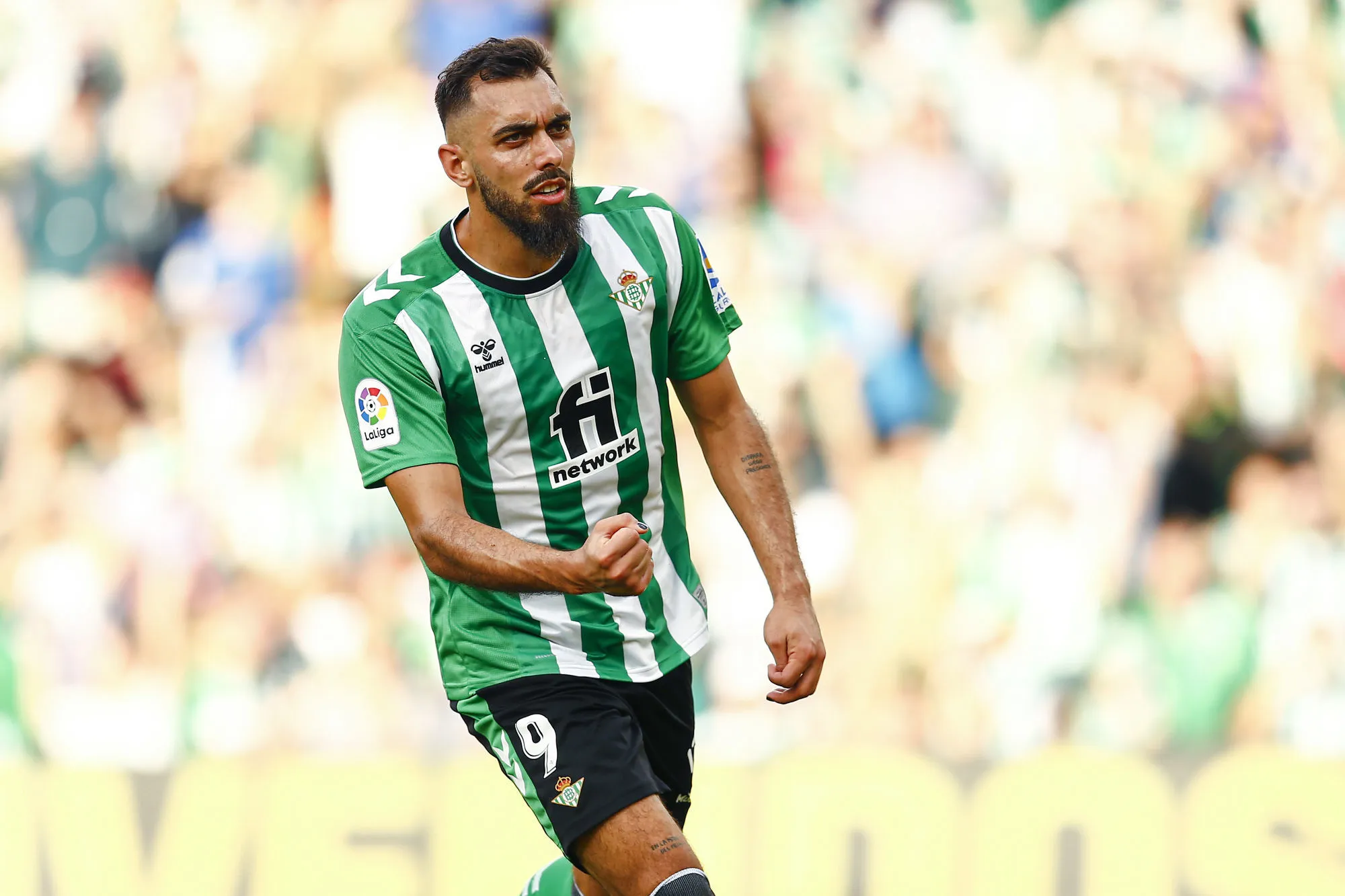 Borja Iglesias, Panda style