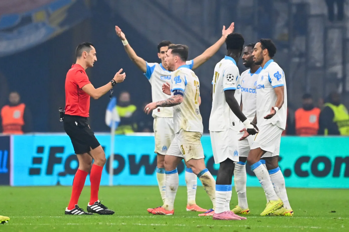 L’arbitre aurait-il dû accorder un penalty à l’OM contre l’Atalanta ?